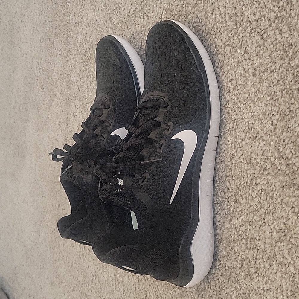 Nike Free RN women's tennis shoes